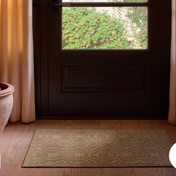 Hearthstone Tan Rug Ruggable NWT 2'X3 - Picture 2 of 3